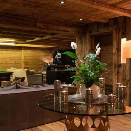 别墅 Chalet With Ski In Ski Out Access And Sauna *